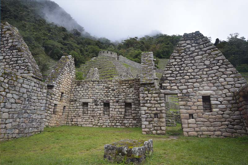 inca trail ruins